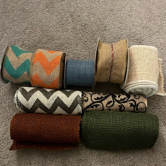 9 partial rolls of burlap - Picture 1 of 7